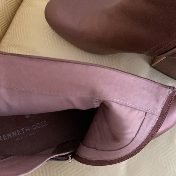 EUC (nearly new) Kenneth Cole ankle boots - Picture 9 of 11